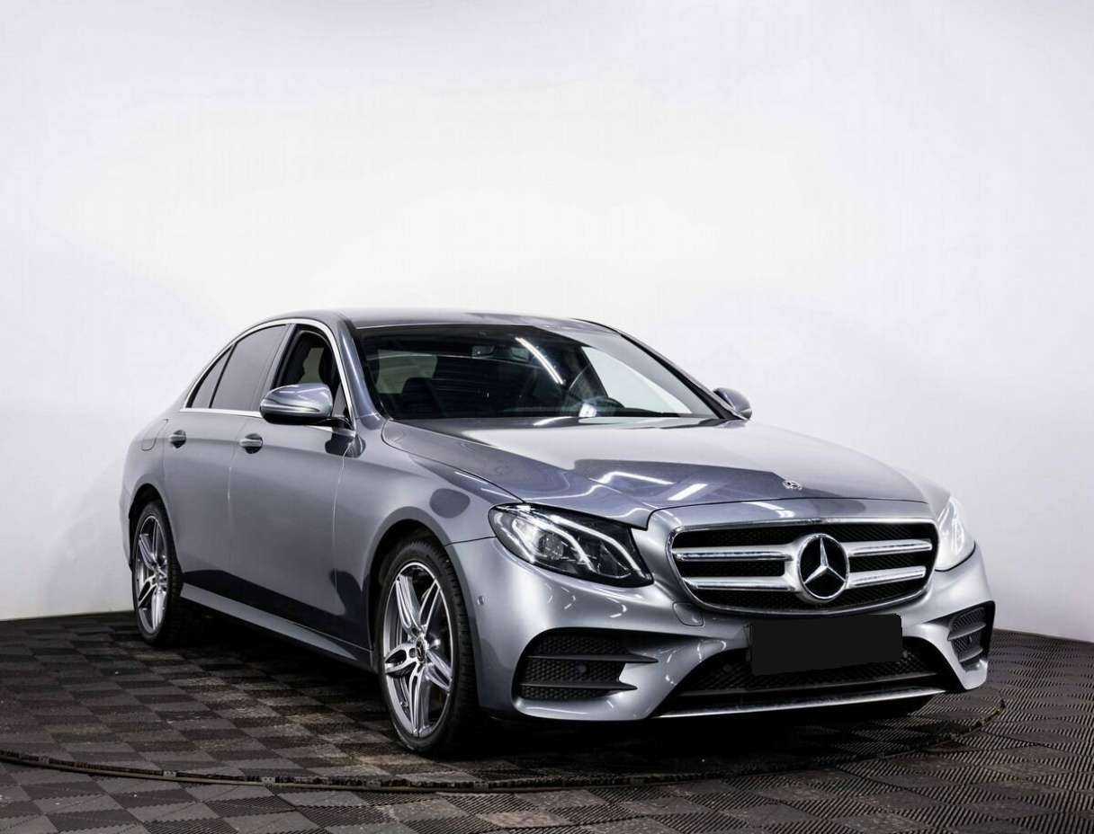 Купить Mercedes-Benz E-Класс с пробегом. Фото: #2