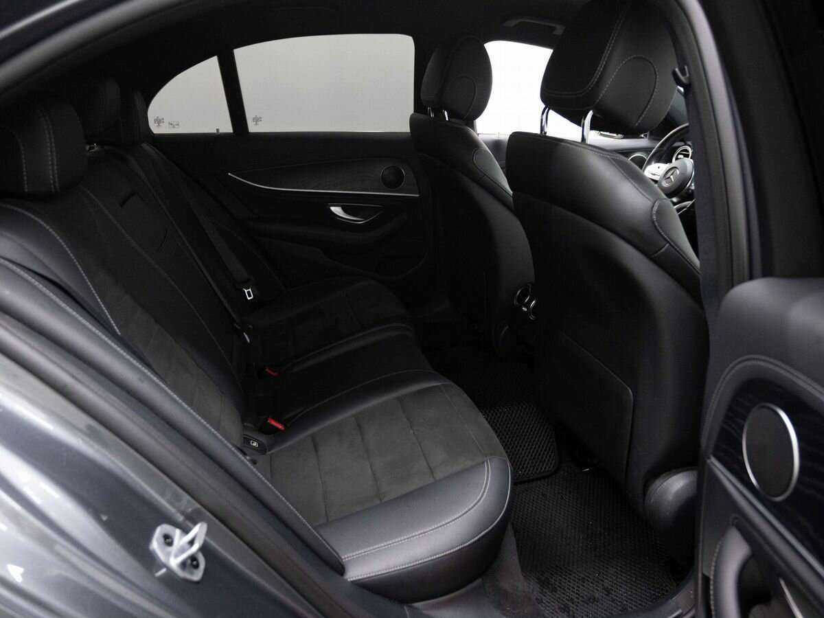 Купить Mercedes-Benz E-Класс с пробегом. Фото: #10