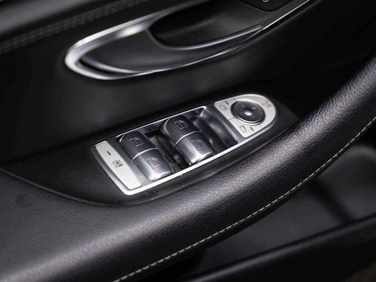 Купить Mercedes-Benz E-Класс с пробегом. Фото: #23