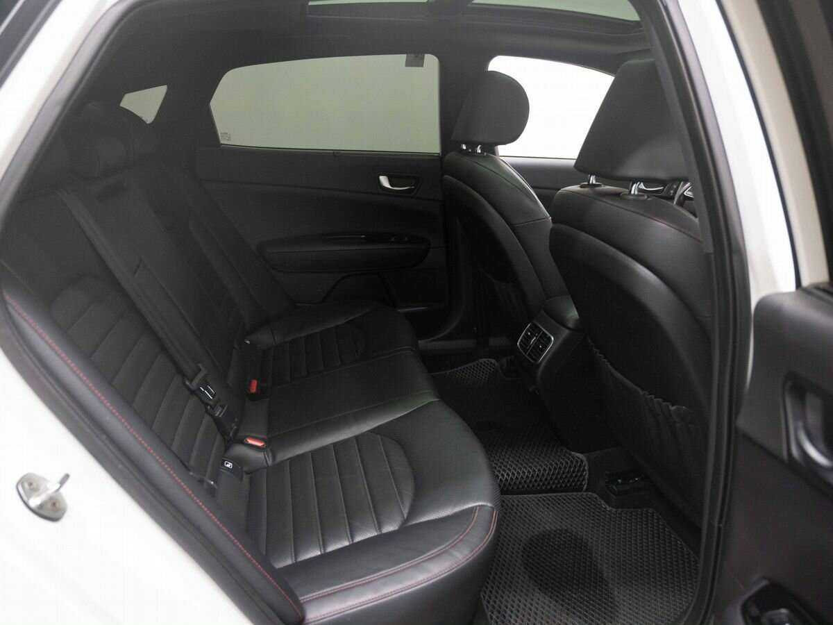 Купить Kia Optima с пробегом. Фото: #7