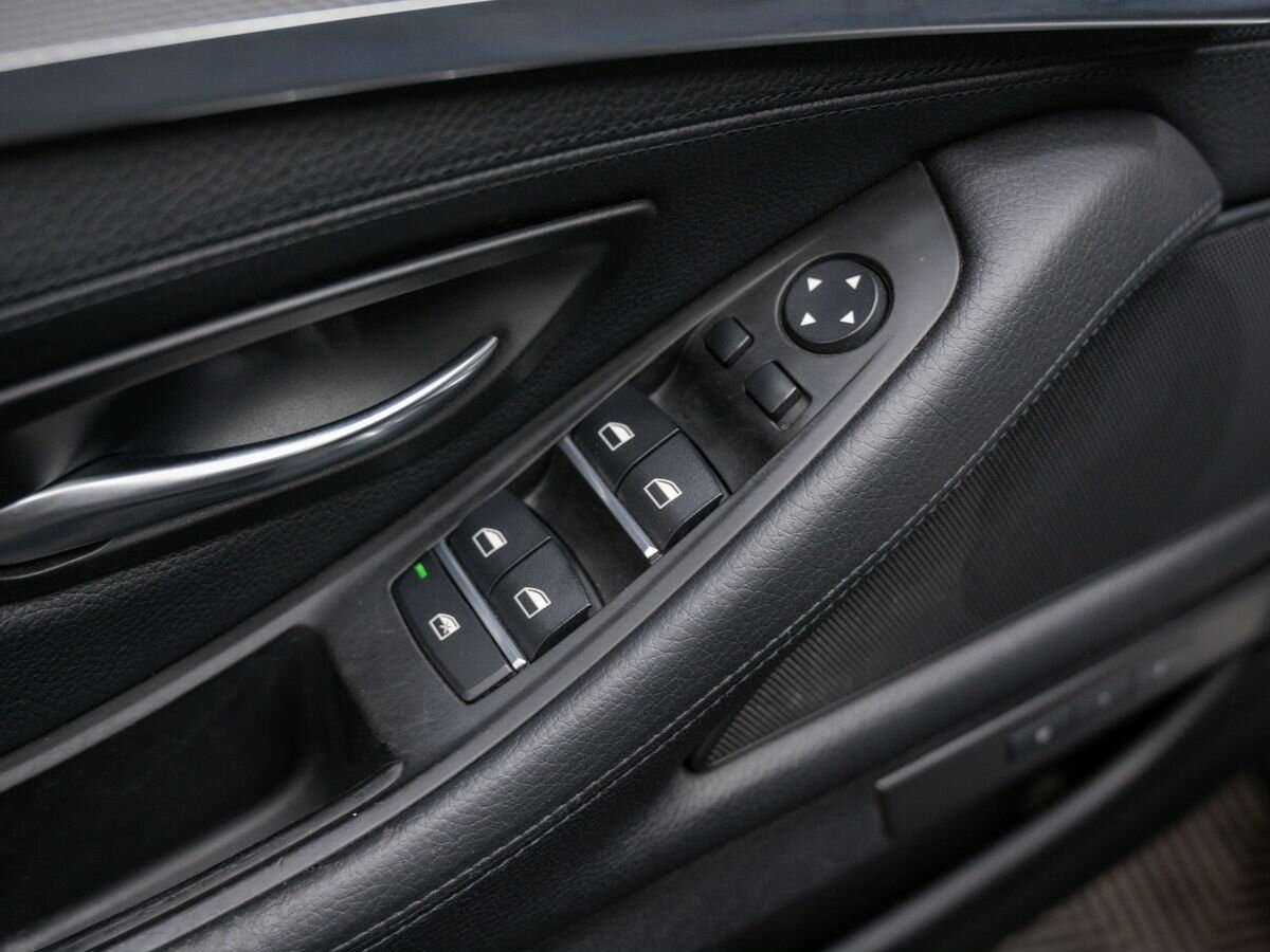 Купить BMW 5 серии с пробегом. Фото: #11