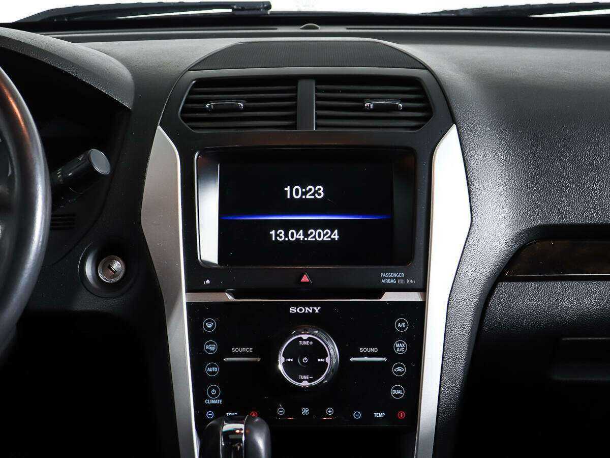 Купить Ford Explorer с пробегом. Фото: #11