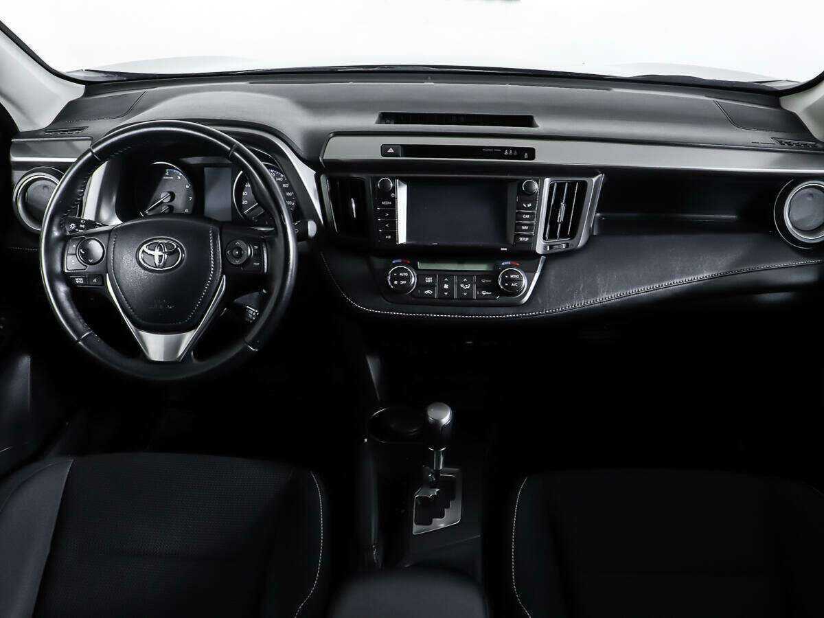 Купить Toyota RAV4 с пробегом. Фото: #12