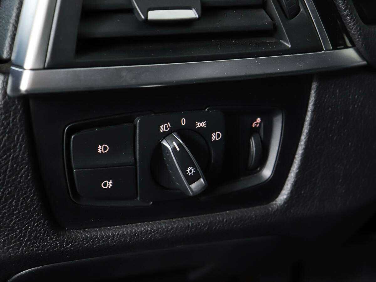 Купить BMW 3 серии с пробегом. Фото: #15