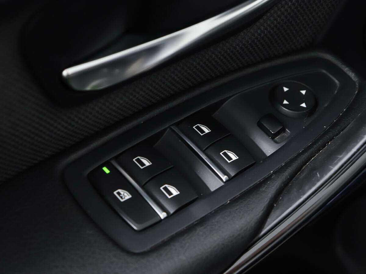 Купить BMW 3 серии с пробегом. Фото: #16