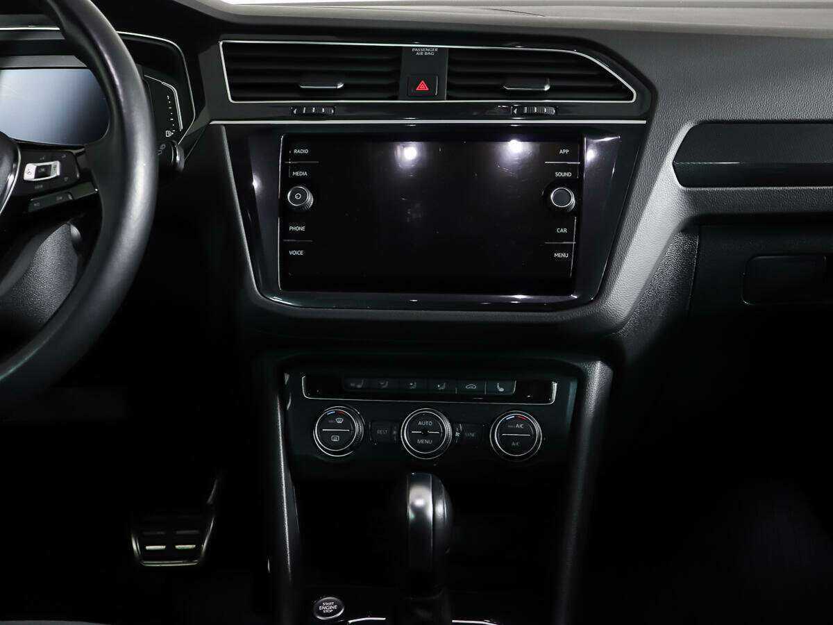 Купить Volkswagen Tiguan с пробегом. Фото: #12