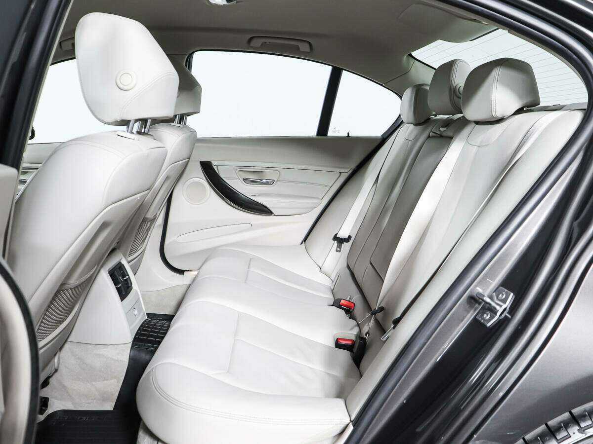 Купить BMW 3 серии с пробегом. Фото: #9