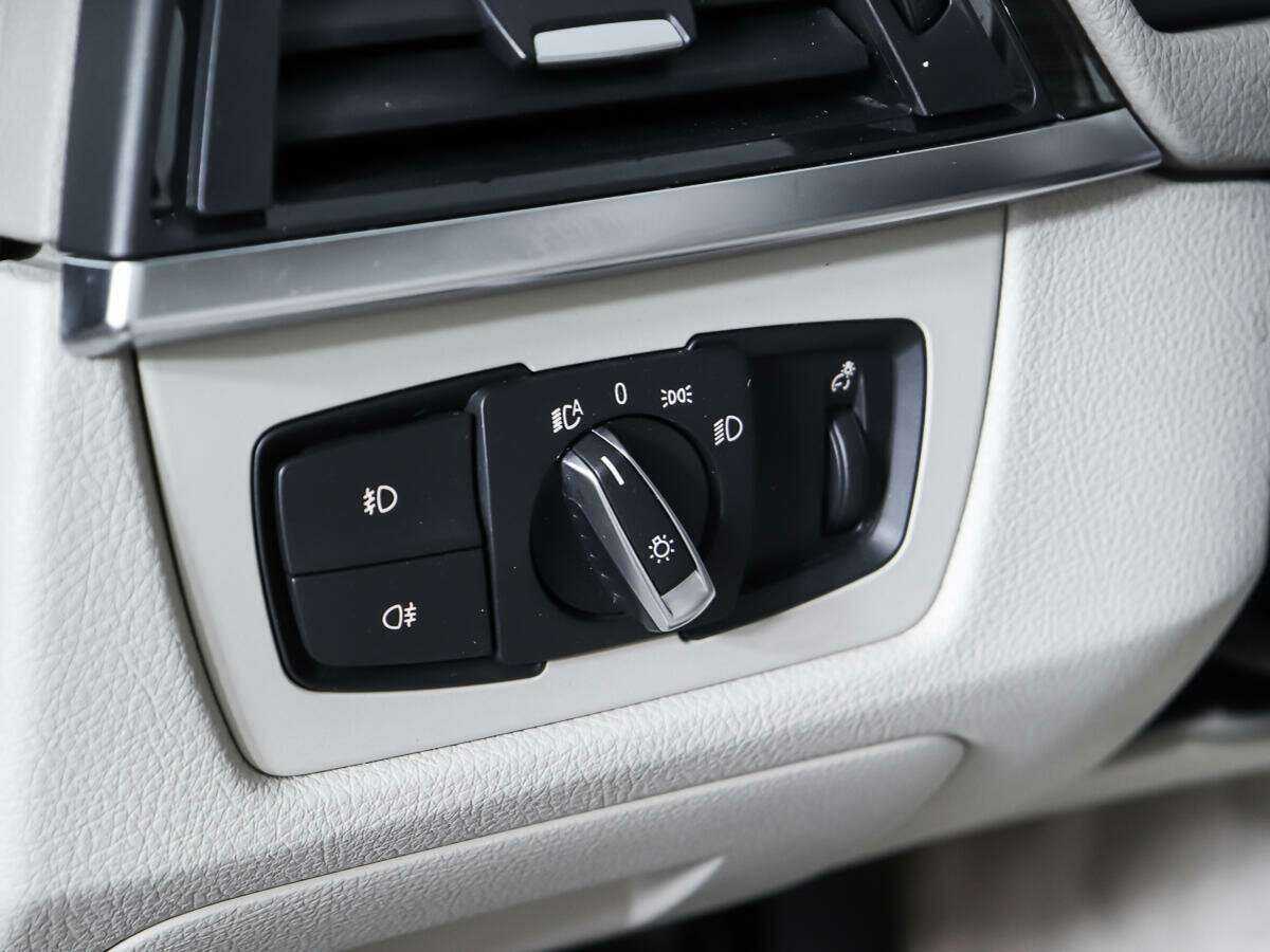 Купить BMW 3 серии с пробегом. Фото: #14