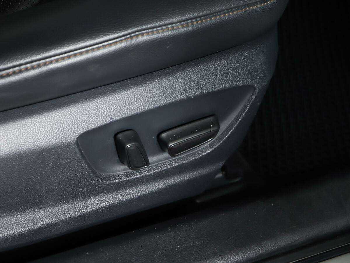 Купить Toyota Camry с пробегом. Фото: #14