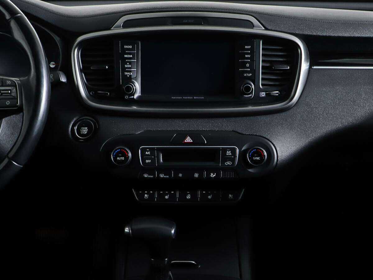 Купить Kia Sorento с пробегом. Фото: #12