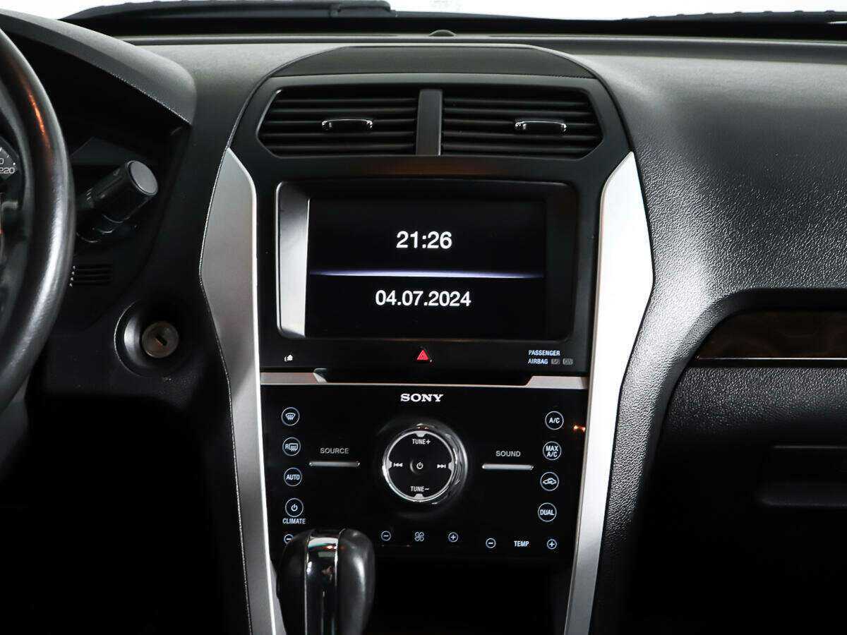 Купить Ford Explorer с пробегом. Фото: #12