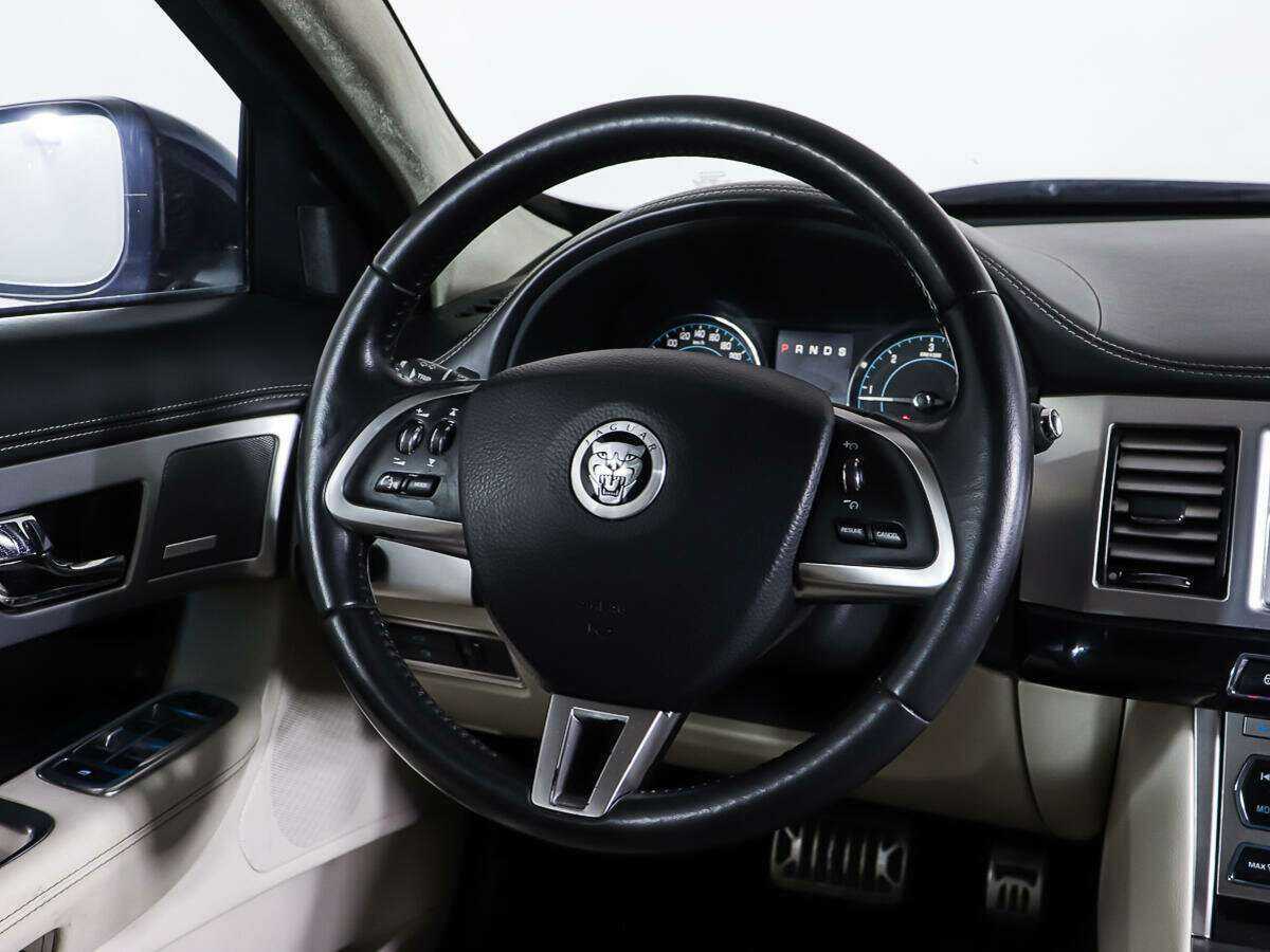 Купить Jaguar XF с пробегом. Фото: #14