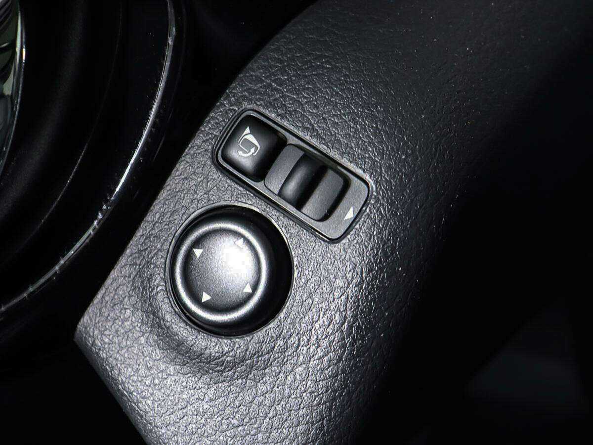 Купить Nissan X-Trail с пробегом. Фото: #17