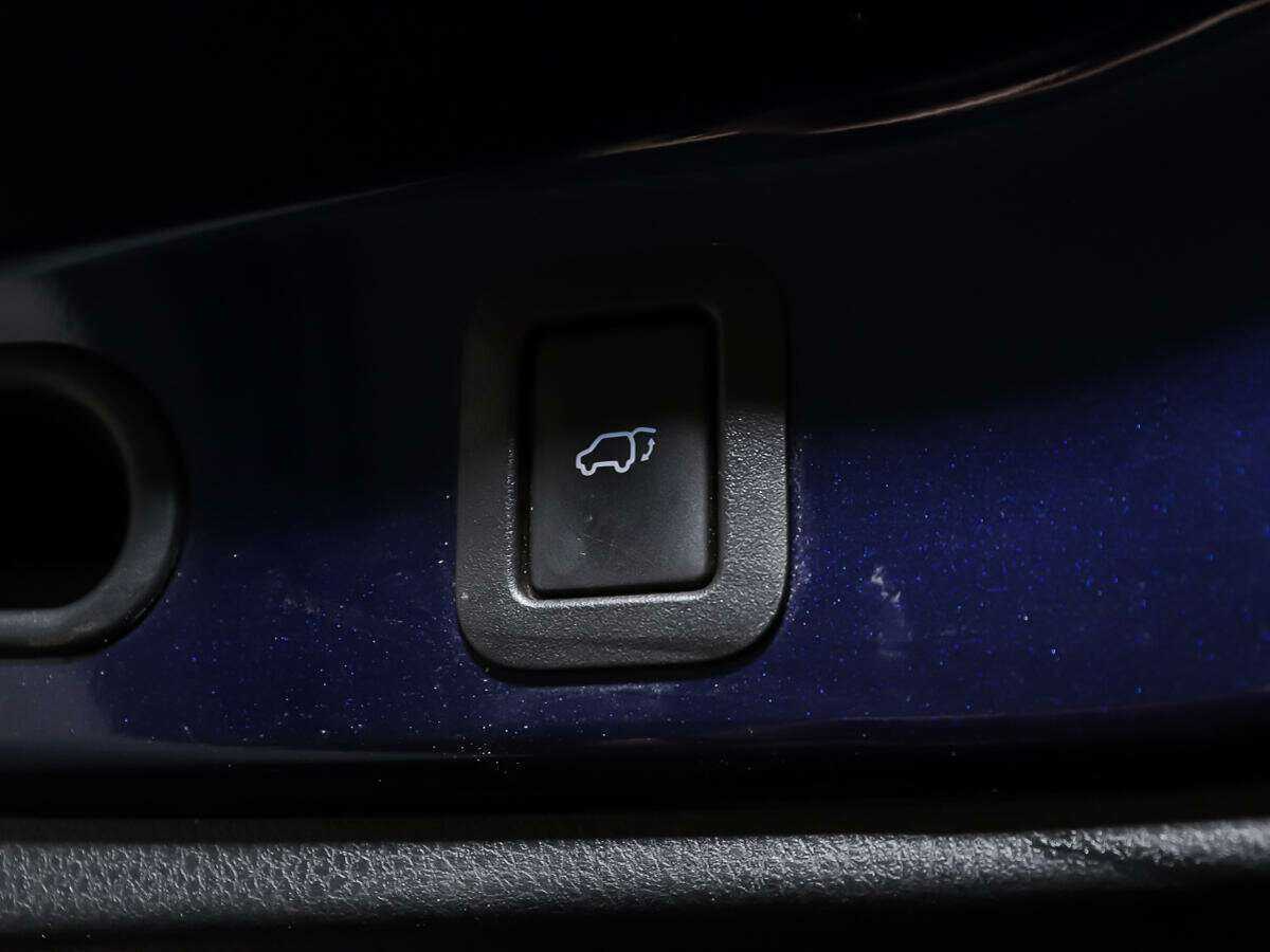 Купить Toyota Highlander с пробегом. Фото: #16