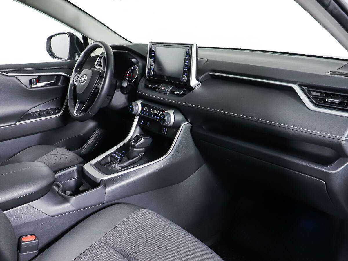 Купить Toyota RAV4 с пробегом. Фото: #9