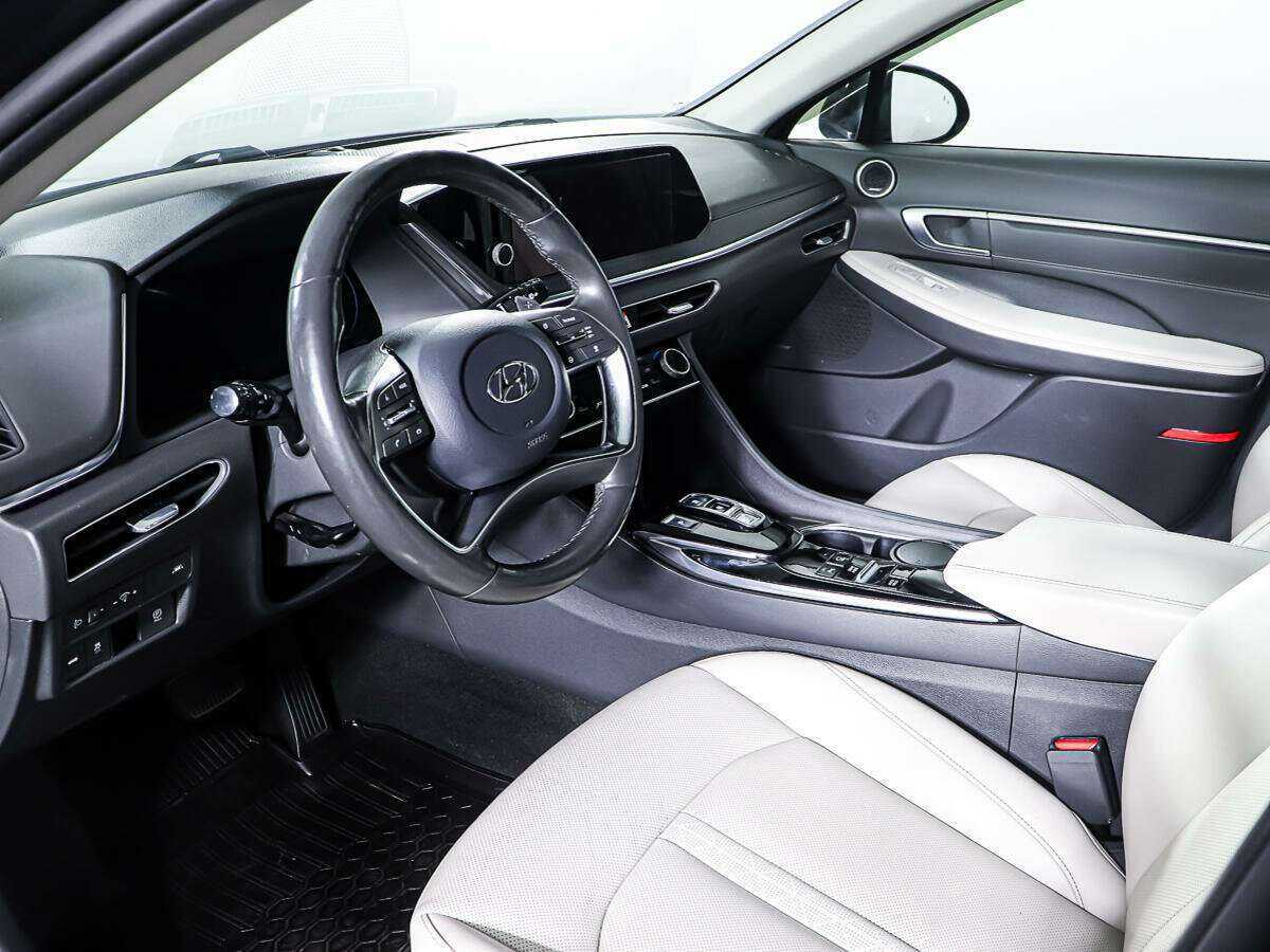 Купить Hyundai Sonata с пробегом. Фото: #12