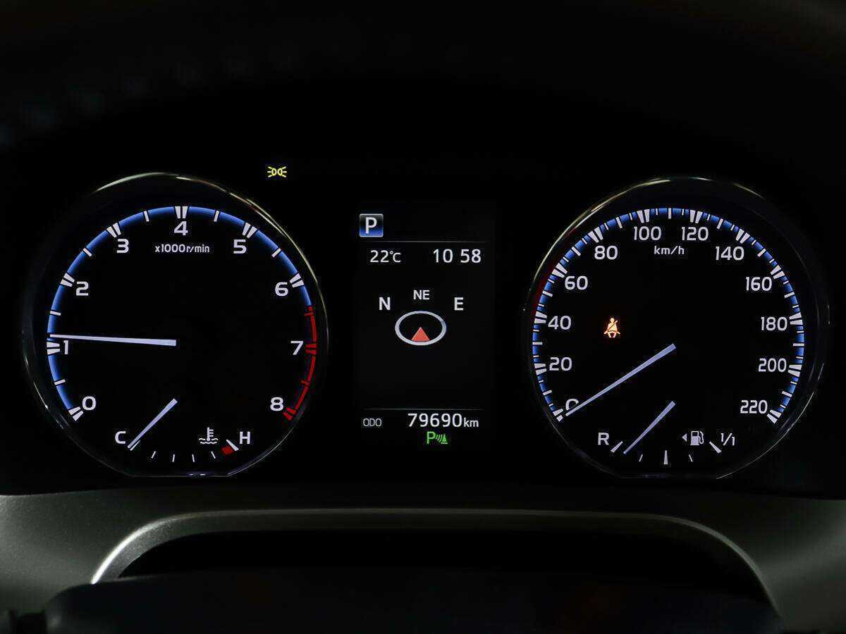 Купить Toyota RAV4 с пробегом. Фото: #12