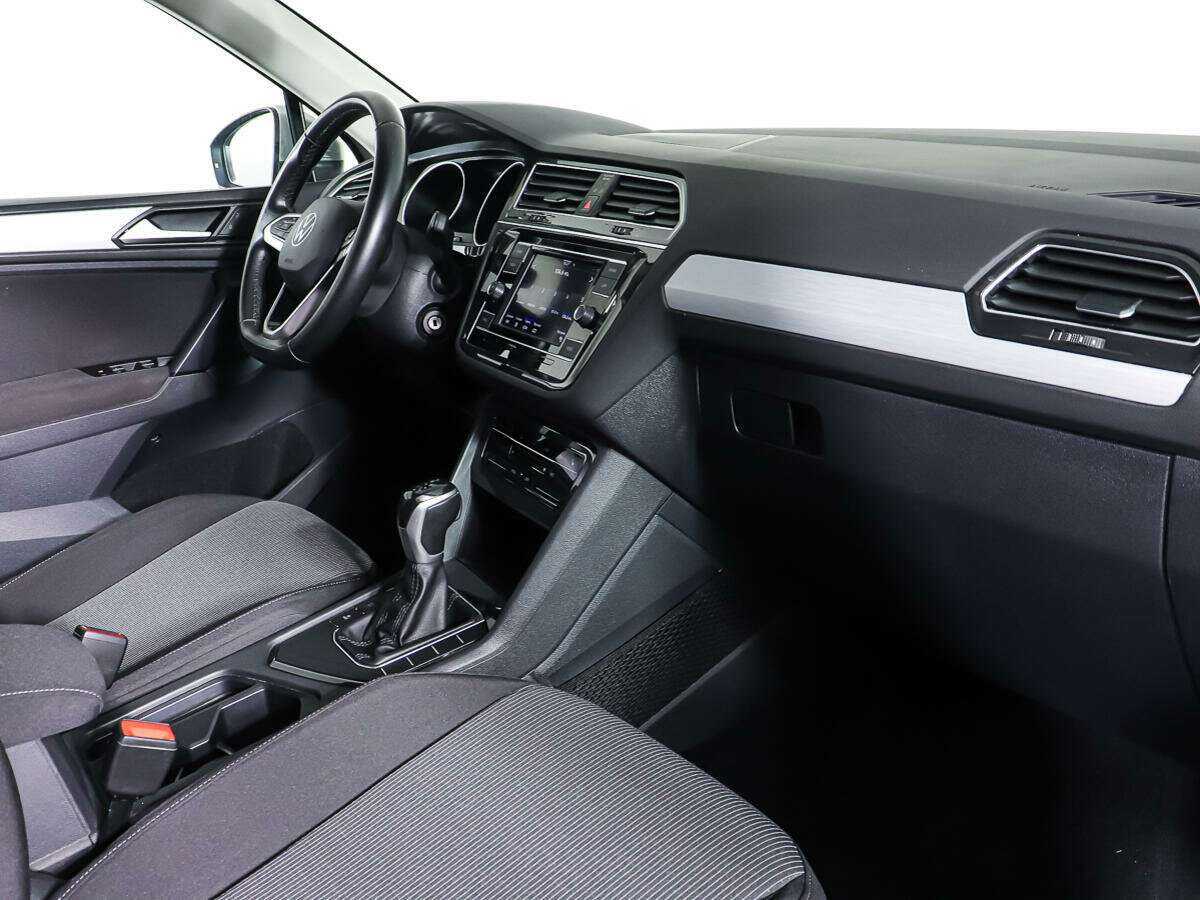 Купить Volkswagen Tiguan с пробегом. Фото: #7