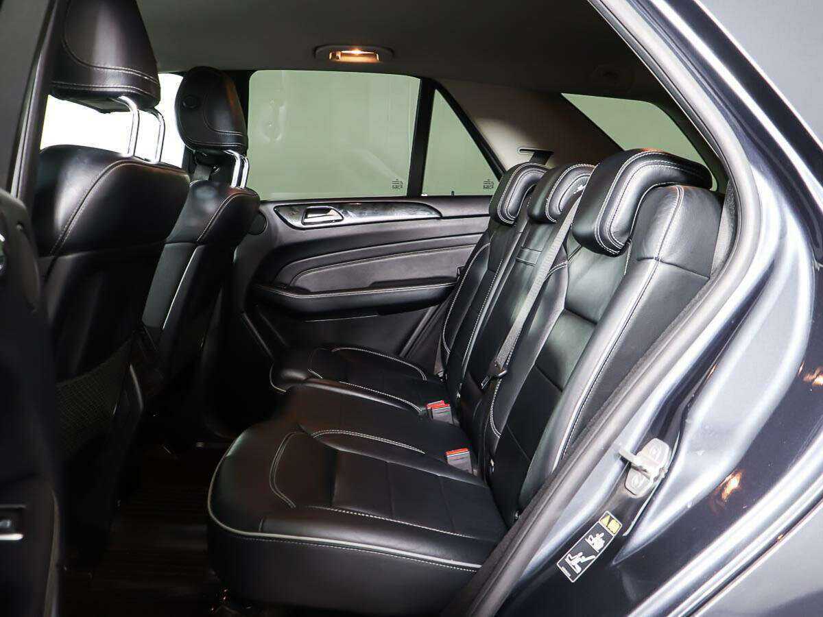 Купить Mercedes-Benz M-Класс с пробегом. Фото: #9