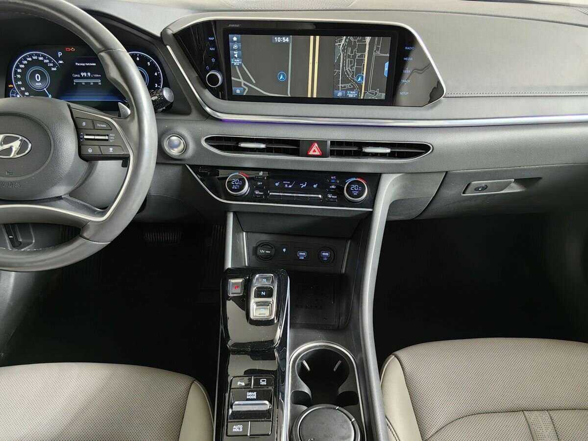 Купить Hyundai Sonata с пробегом. Фото: #11