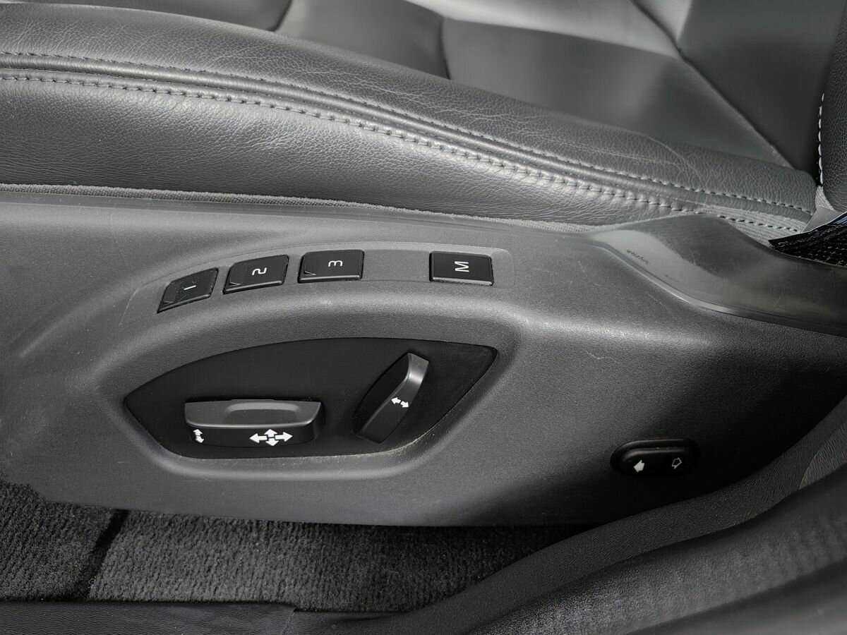 Купить Volvo XC60 с пробегом. Фото: #18