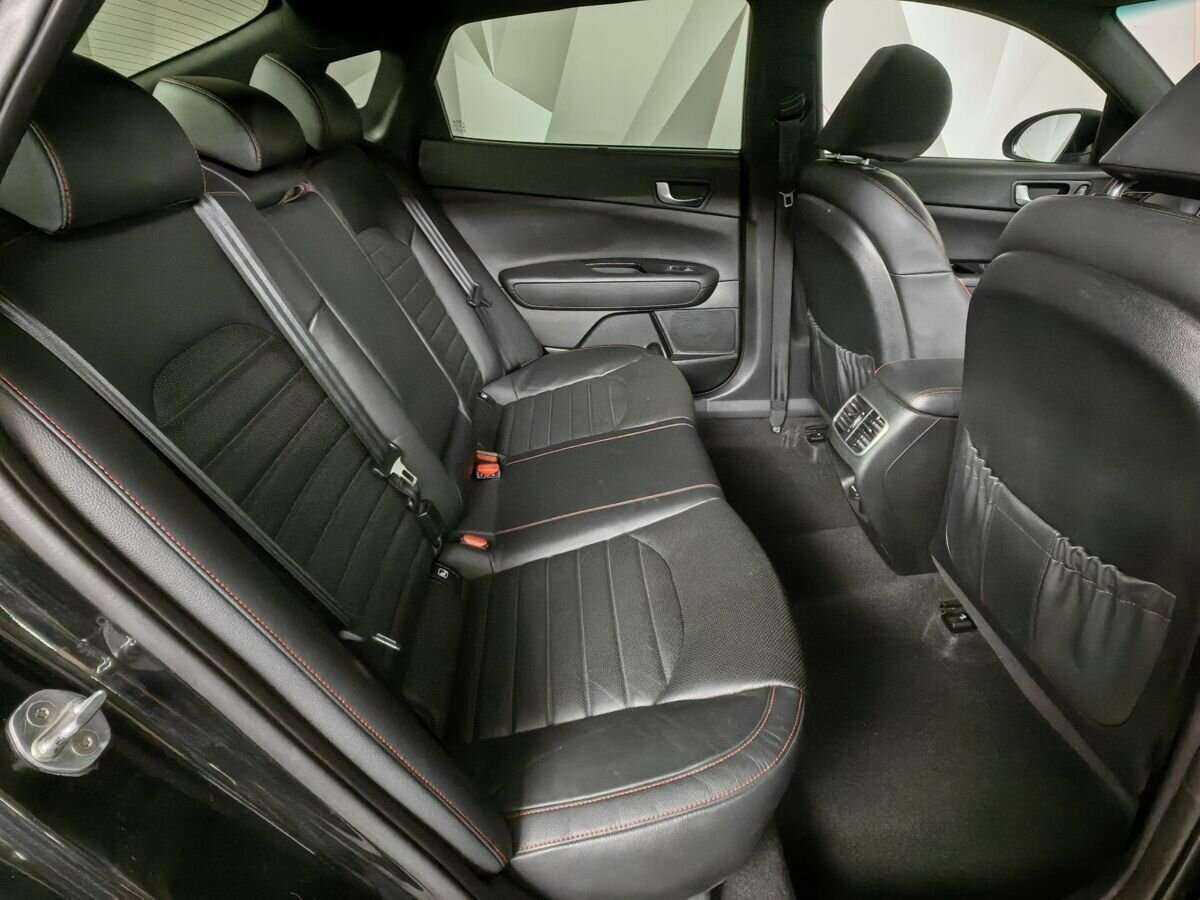 Купить Kia Optima с пробегом. Фото: #9