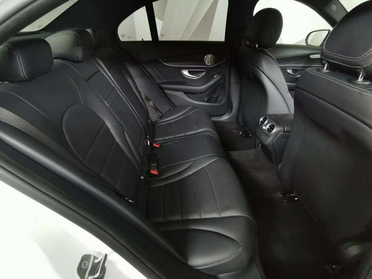 Купить Mercedes-Benz C-Класс с пробегом. Фото: #11