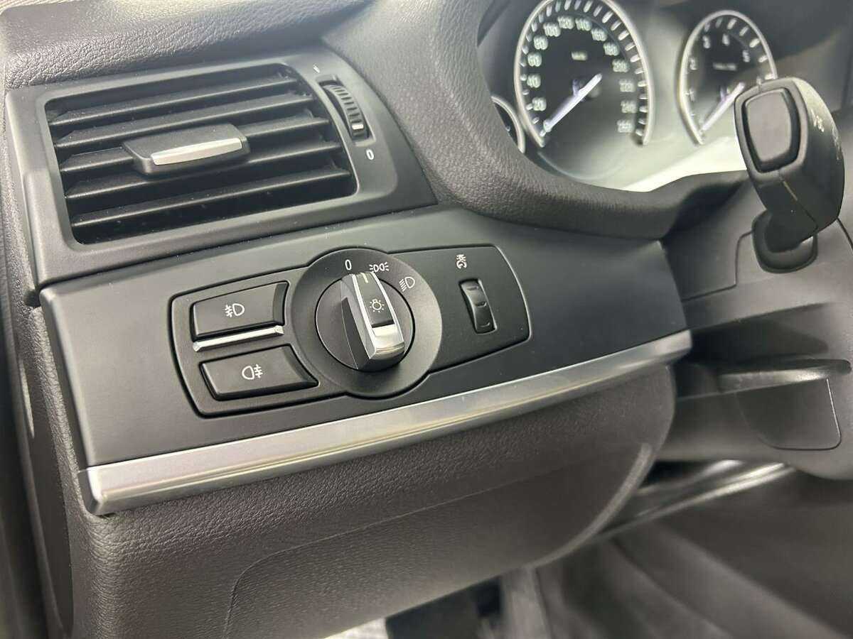 Купить BMW X3 с пробегом. Фото: #8