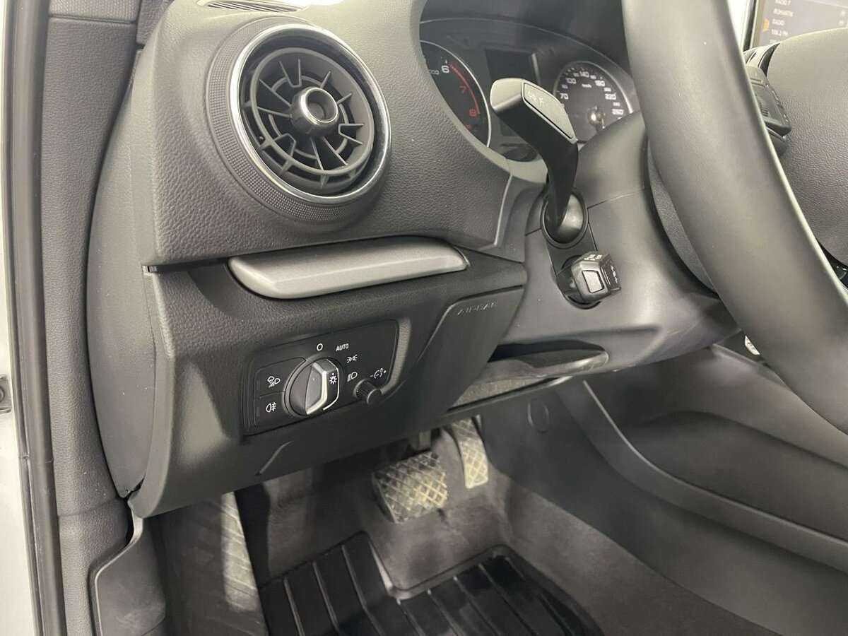 Купить Audi A3 с пробегом. Фото: #8