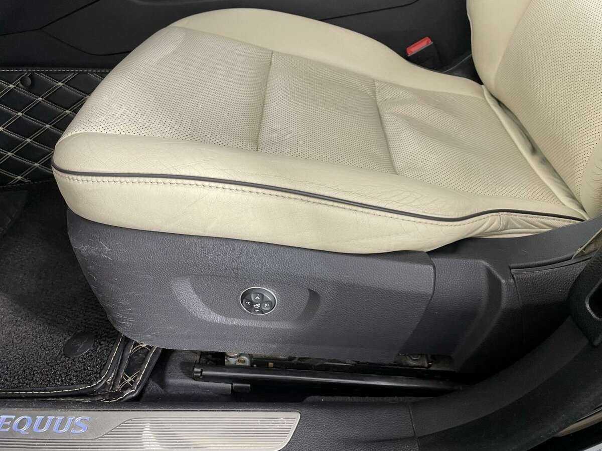 Купить Hyundai Equus с пробегом. Фото: #9