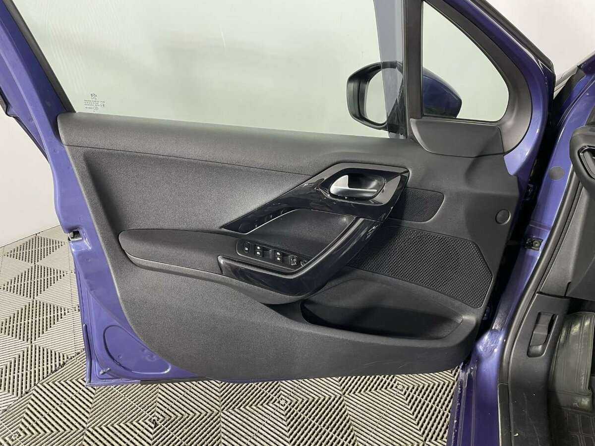 Продажа Б/У Пежо 208. Фото: #7