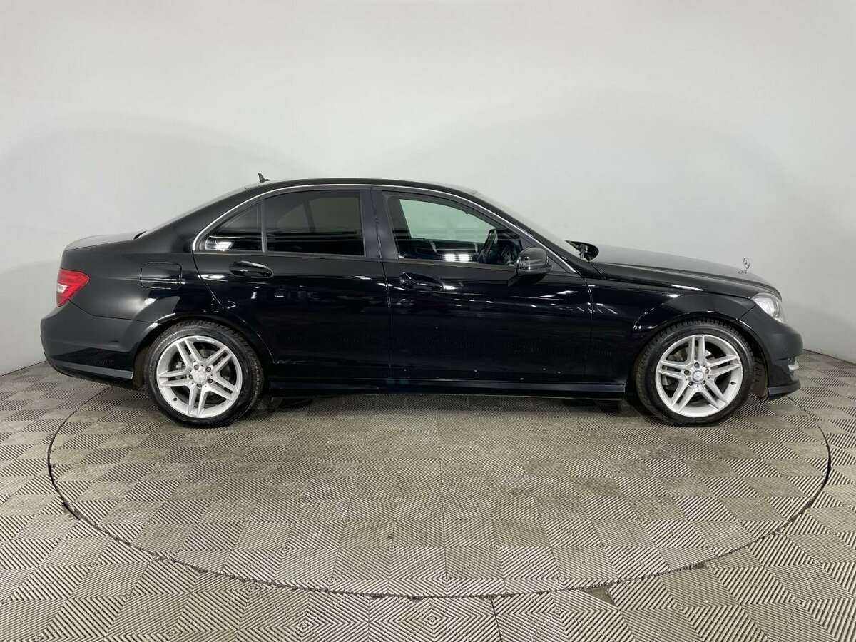Купить Mercedes-Benz C-Класс с пробегом. Фото: #3