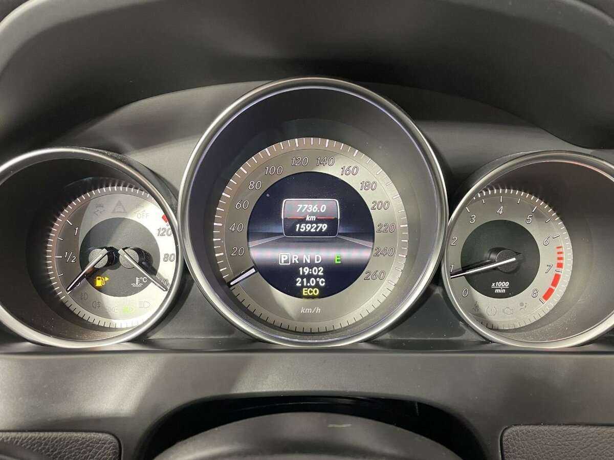 Купить Mercedes-Benz C-Класс с пробегом. Фото: #10