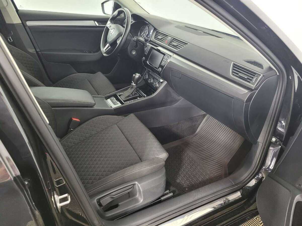 Купить Skoda Superb с пробегом. Фото: #13