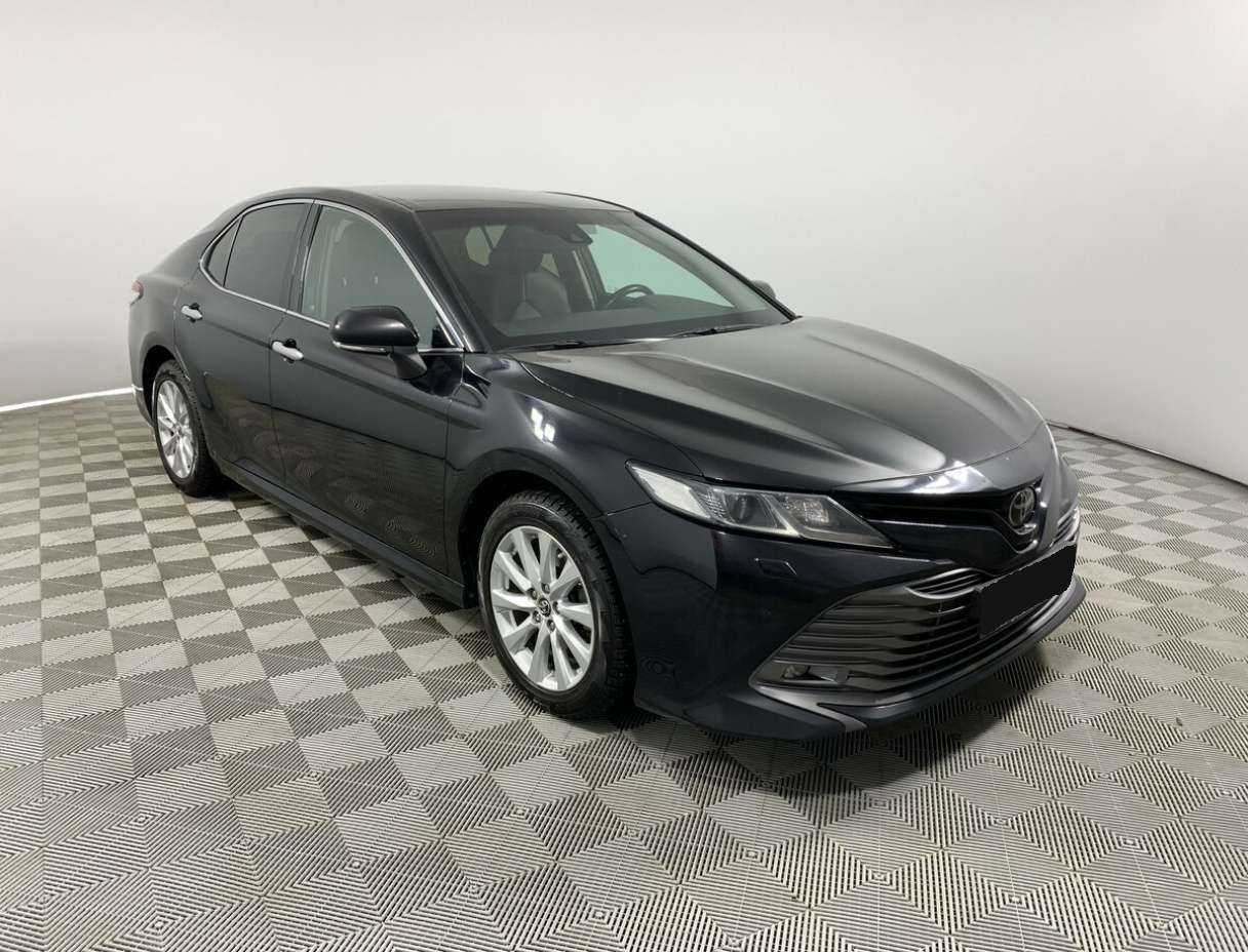Купить Toyota Camry с пробегом. Фото: #2