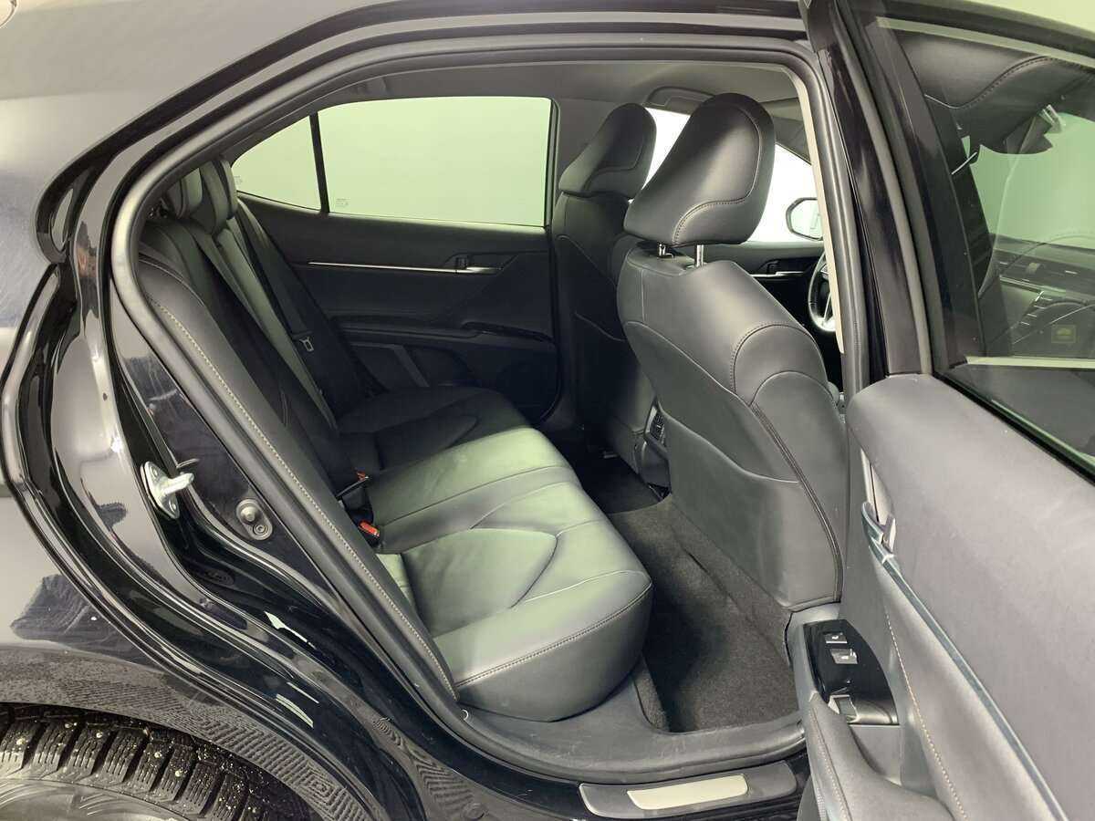 Купить Toyota Camry с пробегом. Фото: #15