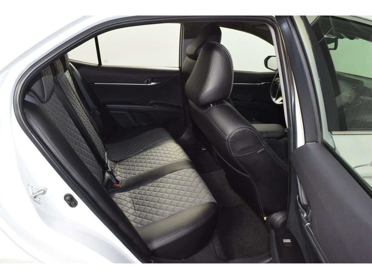 Купить Toyota Camry с пробегом. Фото: #15