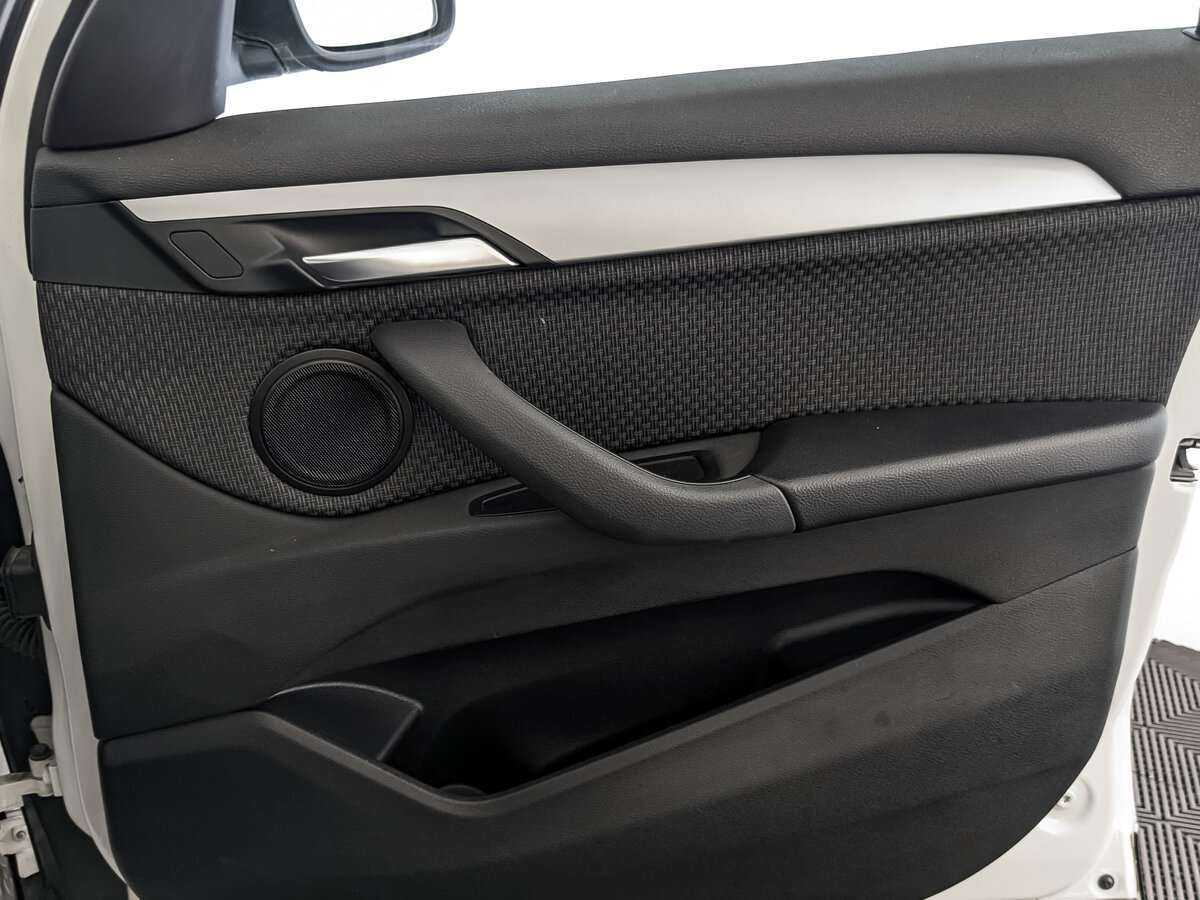 Купить BMW X1 с пробегом. Фото: #20