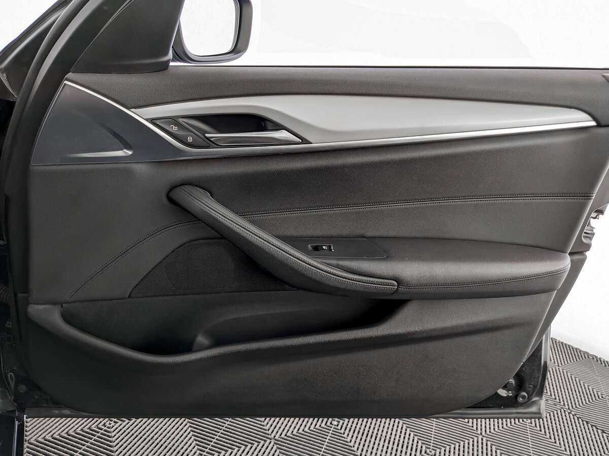 Купить BMW 5 серии с пробегом. Фото: #21