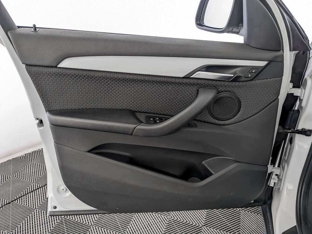 Купить BMW X1 с пробегом. Фото: #14
