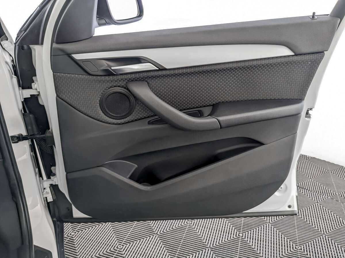 Купить BMW X1 с пробегом. Фото: #19