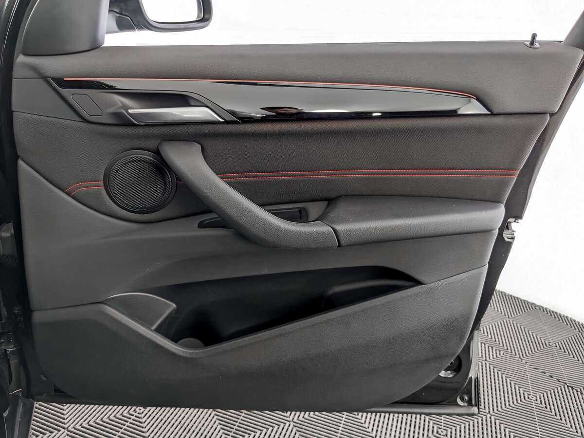 Купить BMW X1 с пробегом. Фото: #18