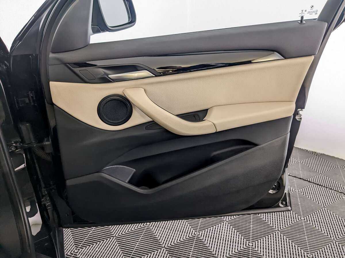 Купить BMW X1 с пробегом. Фото: #19