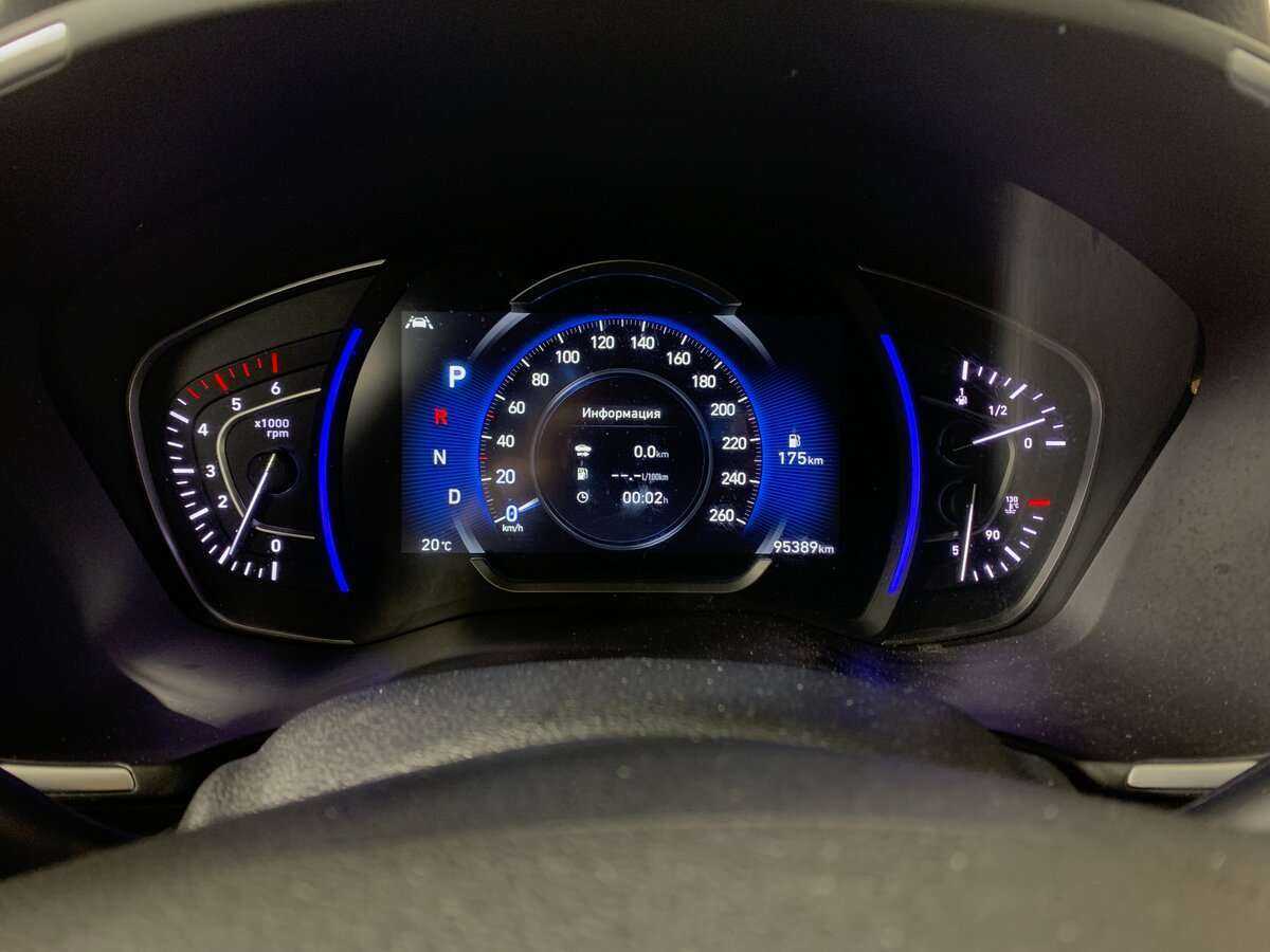 Купить Hyundai Santa Fe с пробегом. Фото: #11