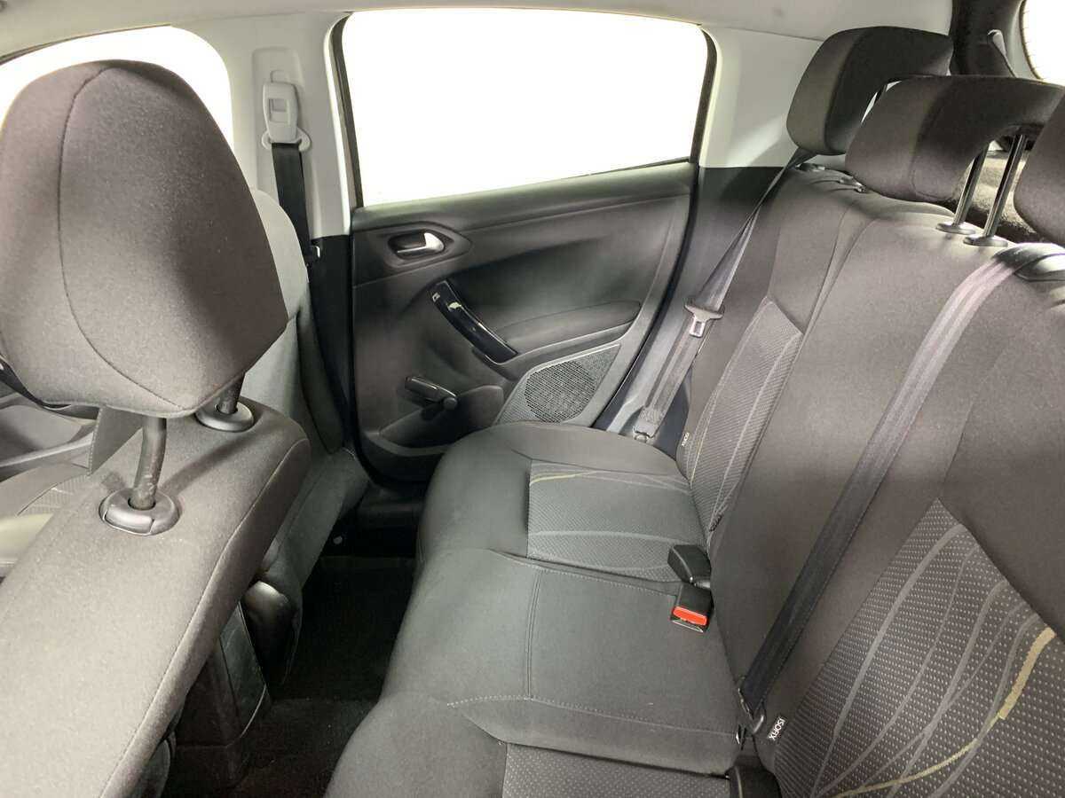 Продажа Б/У Пежо 208. Фото: #15