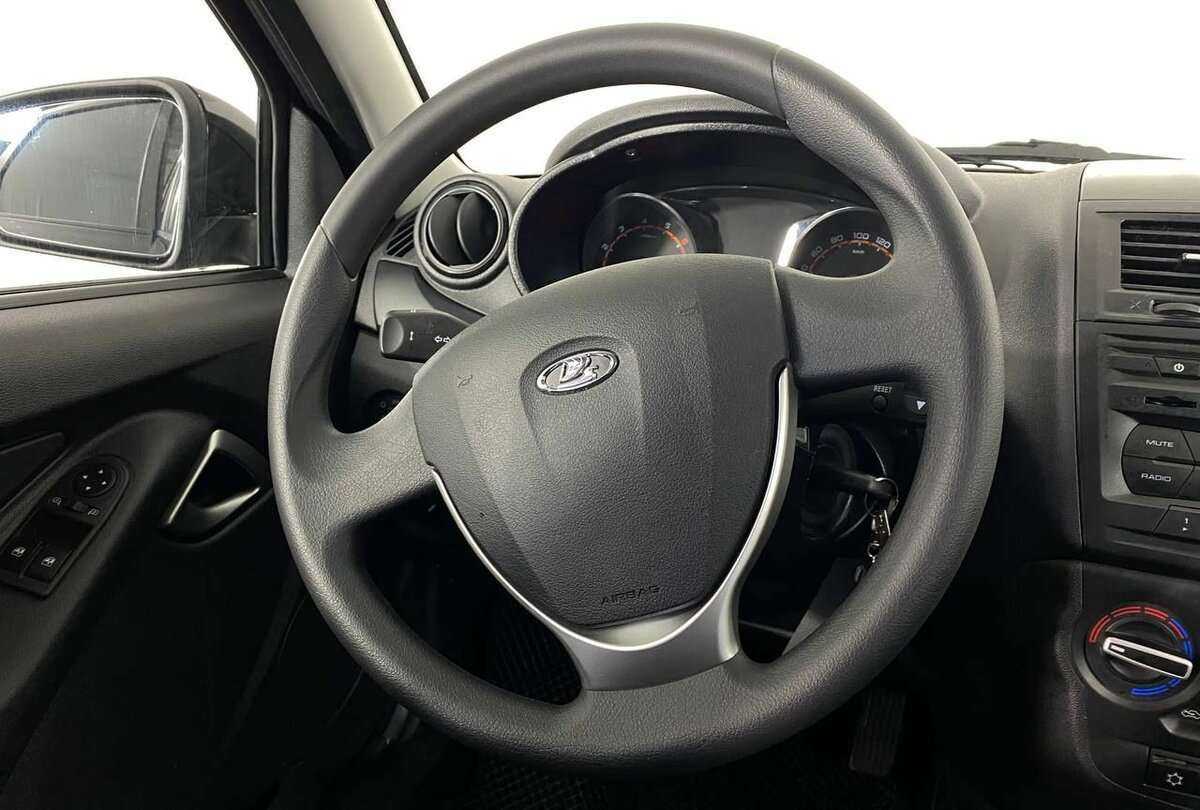 Купить Lada (ВАЗ) Granta с пробегом. Фото: #8