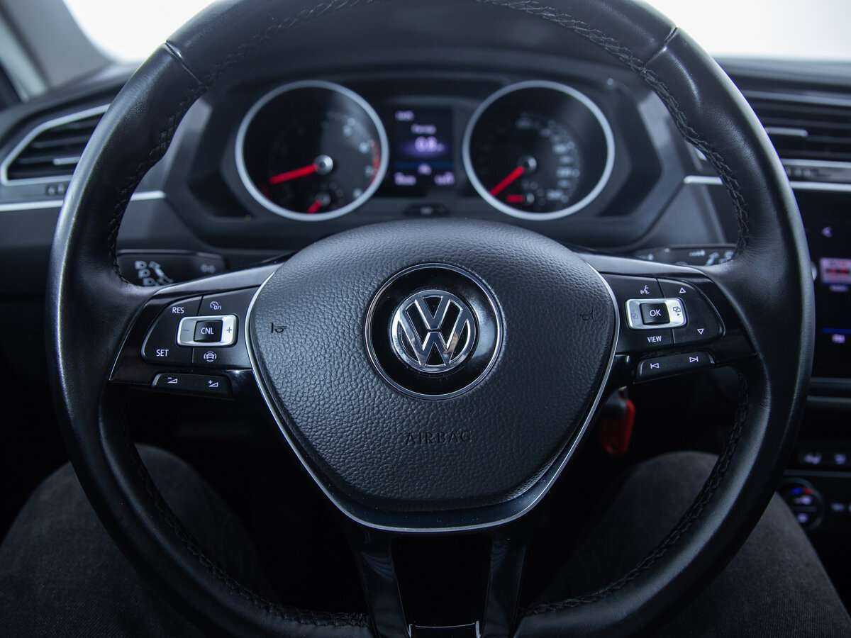 Купить Volkswagen Tiguan с пробегом. Фото: #9