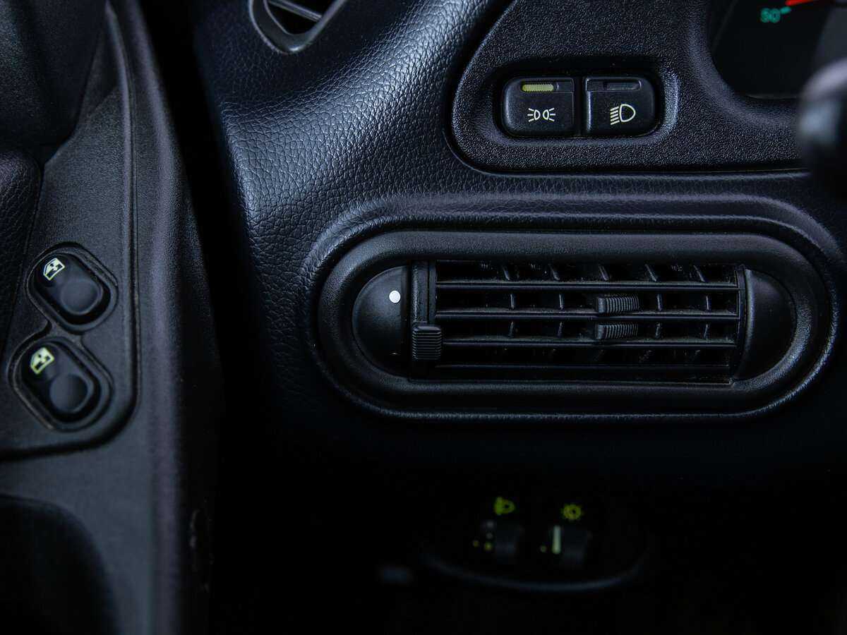 Купить Chevrolet Niva с пробегом. Фото: #12