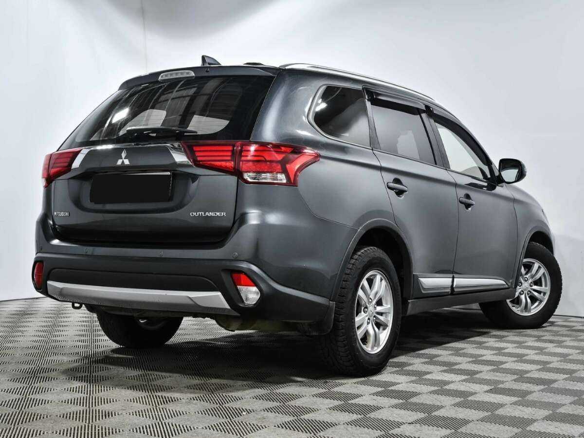 Купить Mitsubishi Outlander с пробегом. Фото: #3