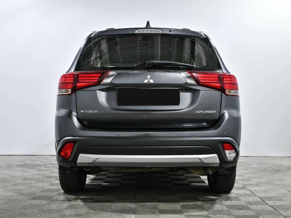 Купить Mitsubishi Outlander с пробегом. Фото: #4